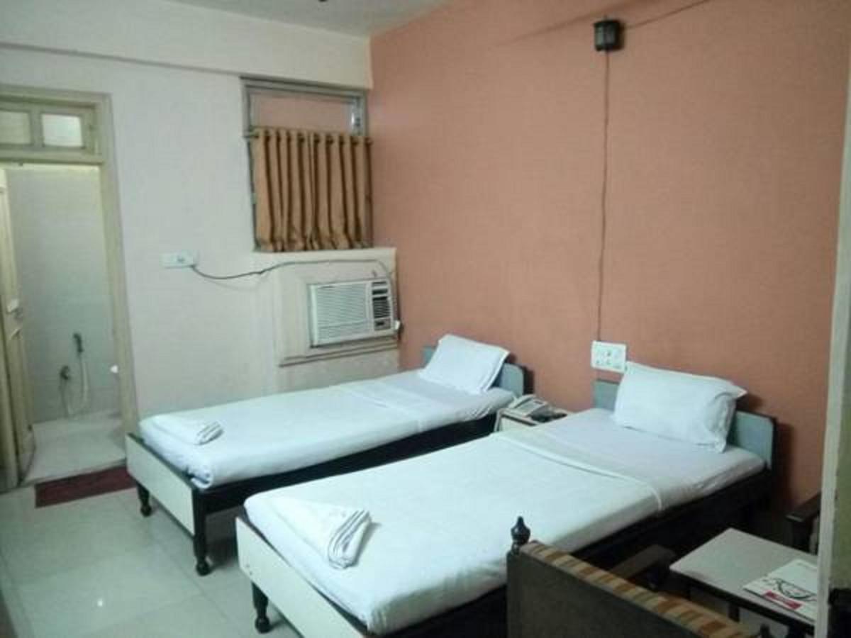 Hotel Shree Pushpak Raigarh Bagian luar foto